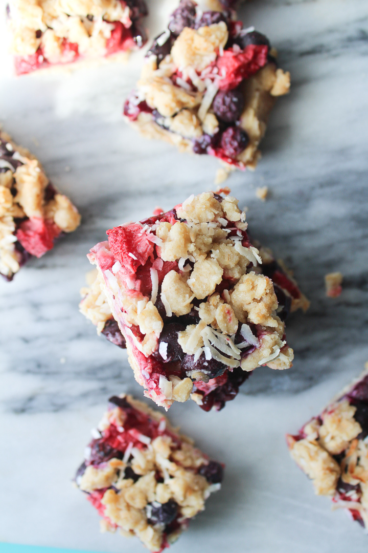 Berry Coconut Crumble Bars 