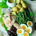 featured photo of salmon niçoise salad