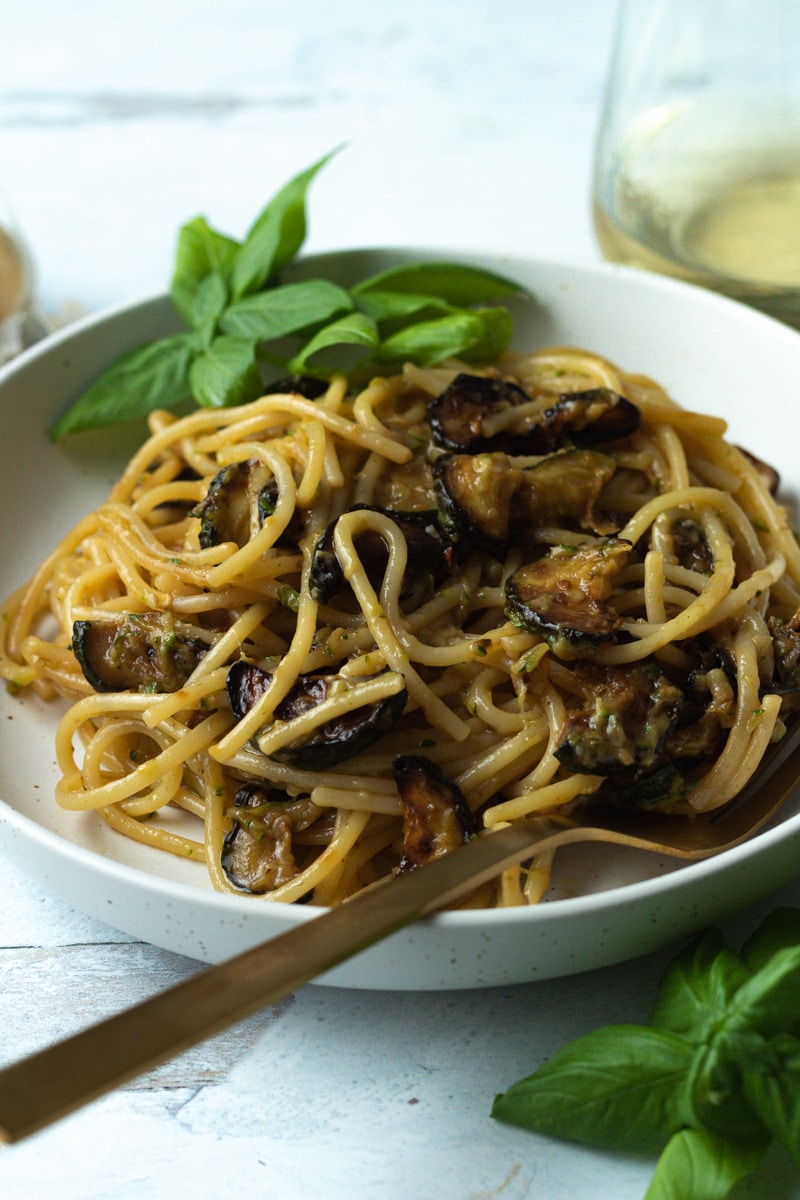 Close up shot of spaghetti with zucchini.