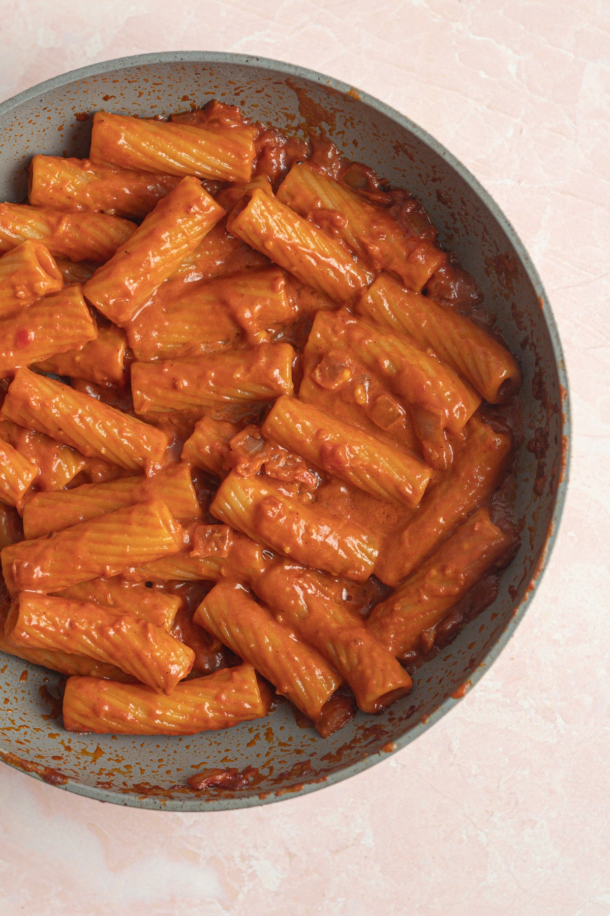 Finished pasta alla vodka in pan.